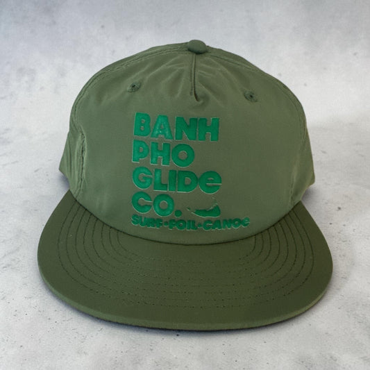 Banh Pho Glide Co hat green on green